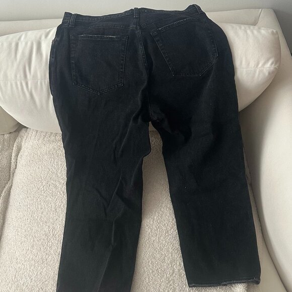 NWT Abercrombie & Fitch Curve Love Ankle Straight Ultra High Rise 32/14 Short - Picture 2 of 3